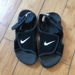 Nike Sunray Sandals Boys Sz 2